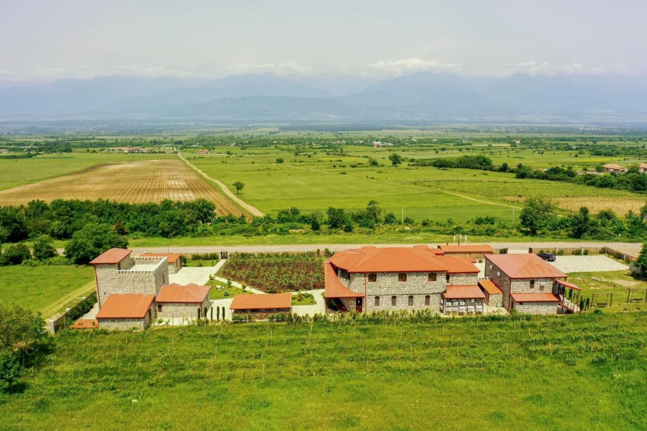 Chateau Tetri Bairagebi White Flags Kisiskhevi Екстериор снимка