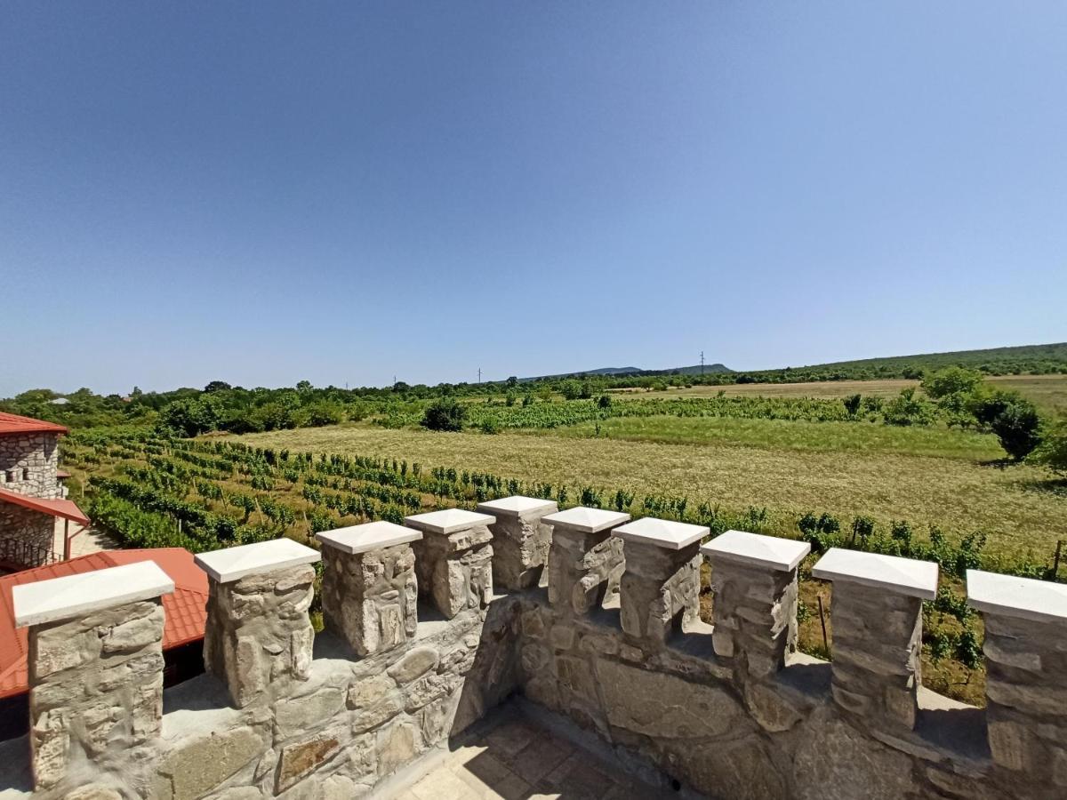 Chateau Tetri Bairagebi White Flags Kisiskhevi Екстериор снимка