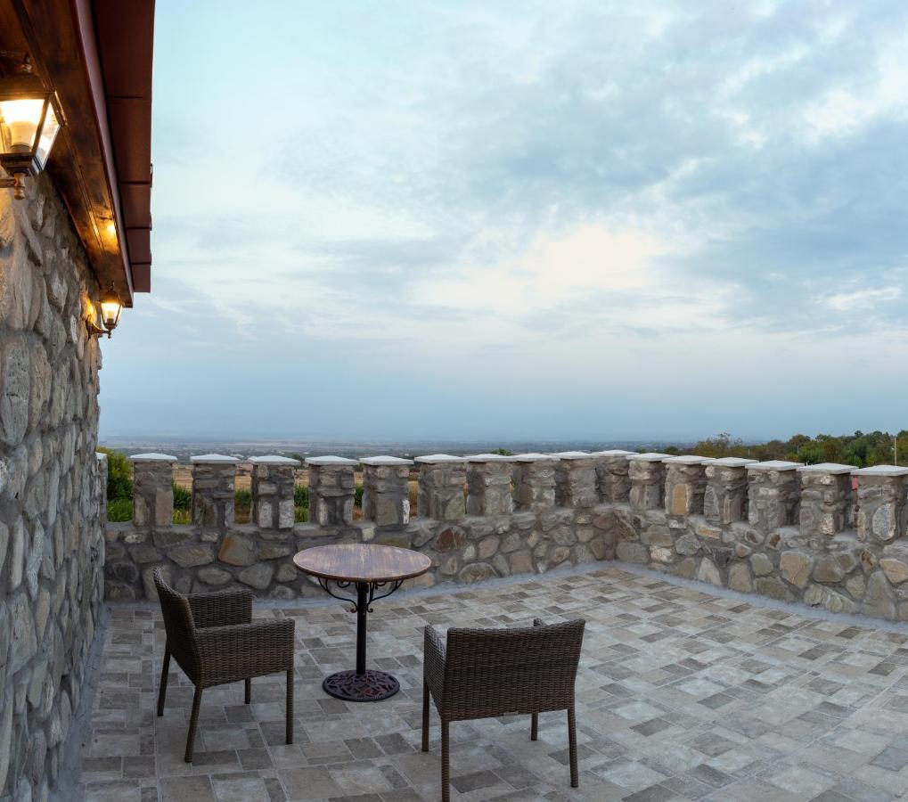 Chateau Tetri Bairagebi White Flags Kisiskhevi Екстериор снимка