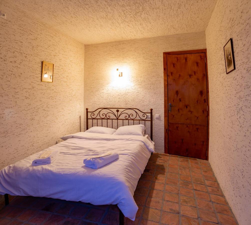 Chateau Tetri Bairagebi White Flags Kisiskhevi Екстериор снимка